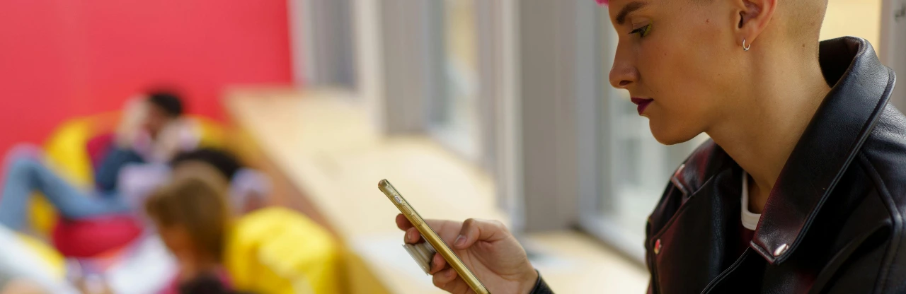 Atención directa y humana.