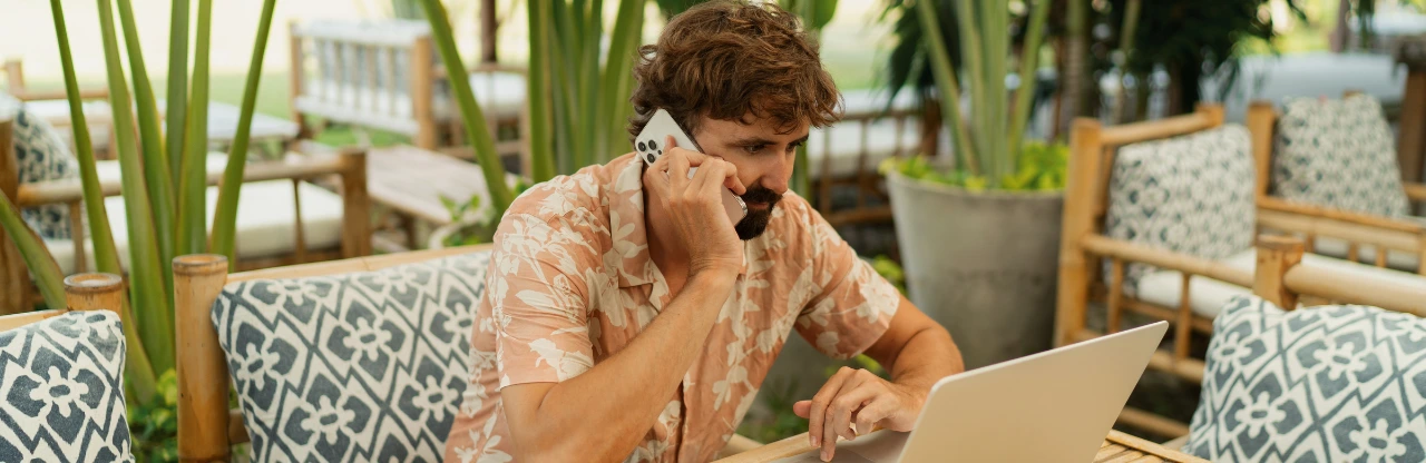 El teletrabajo eficiente requiere una conexión simétrica que garantice videollamadas fluidas y sin cortes.